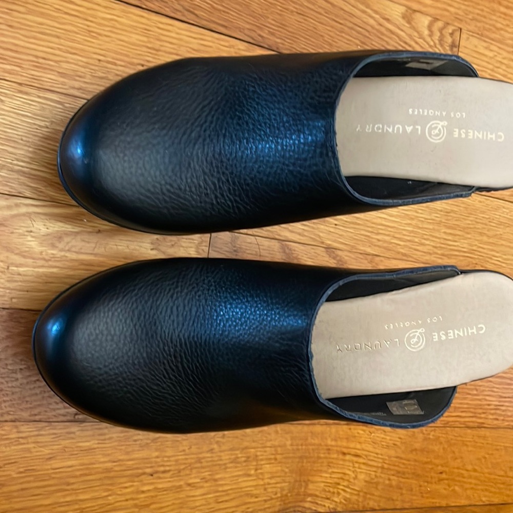 Chinese laundry size 9 black clogs never worn